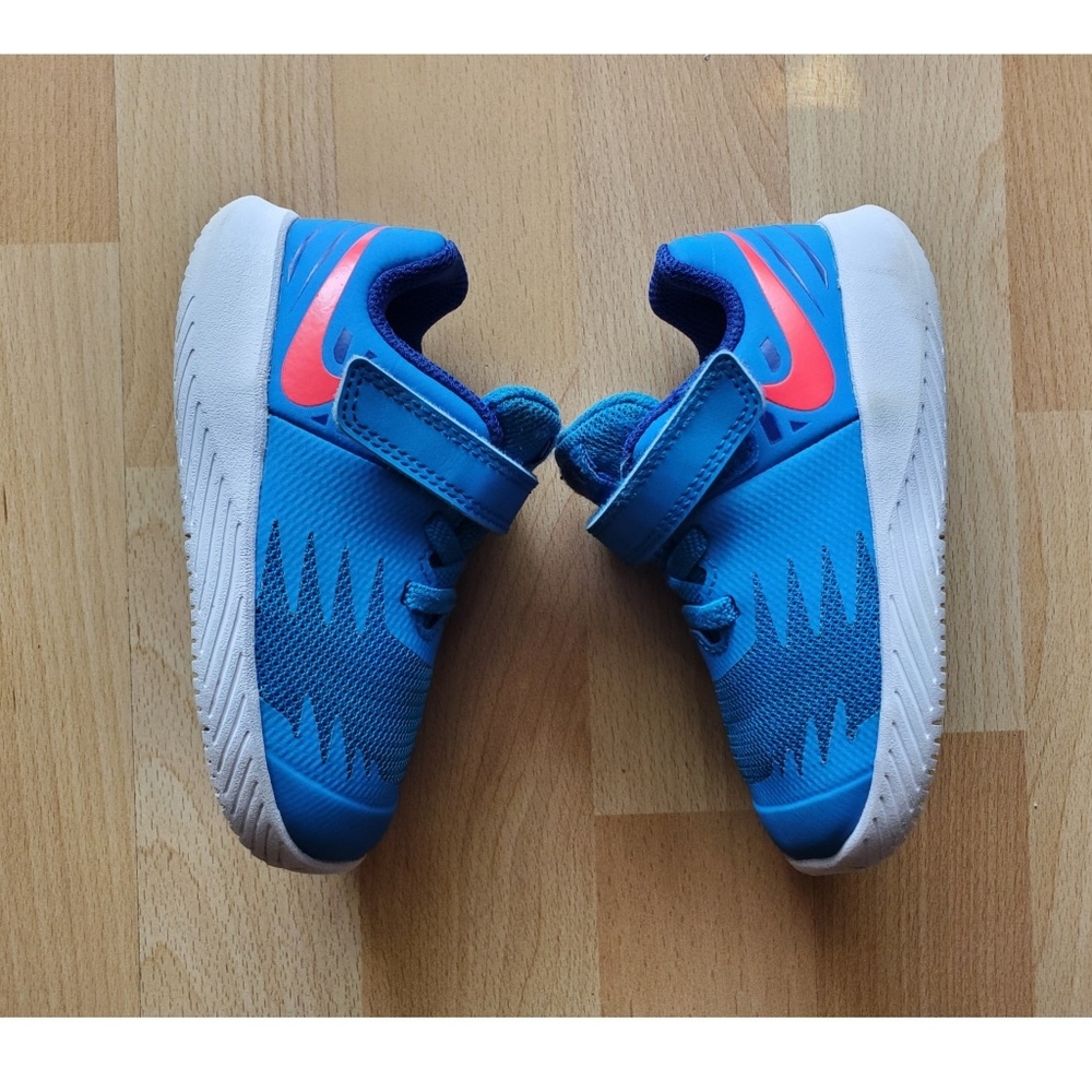 Nike star runner